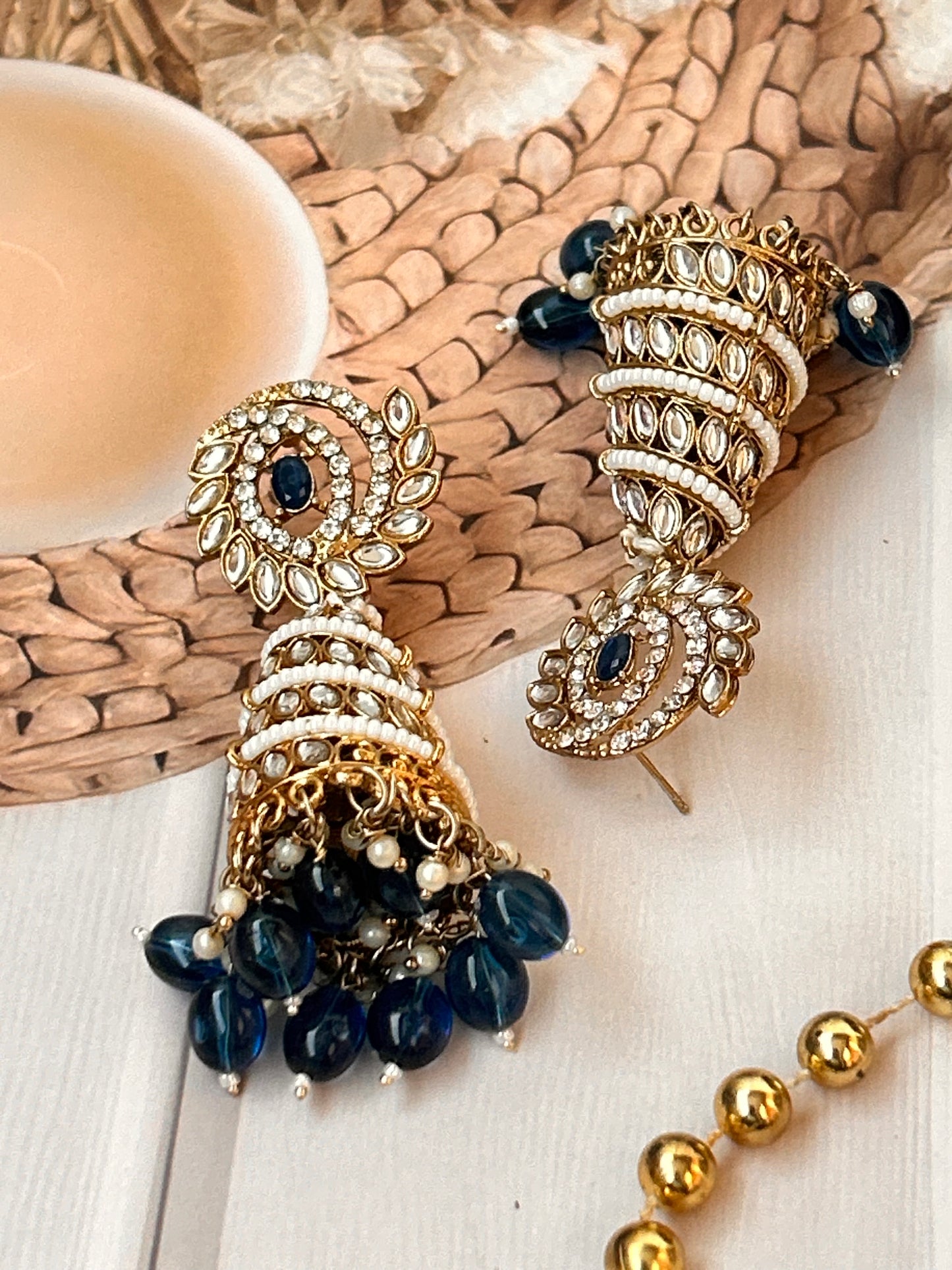 Zareen Navy Jhumka