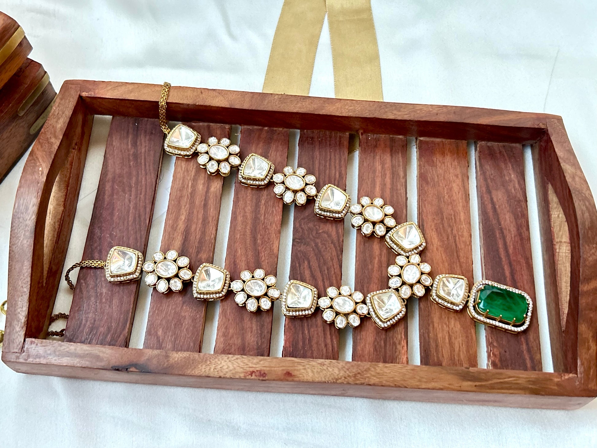 green kundan necklaceset