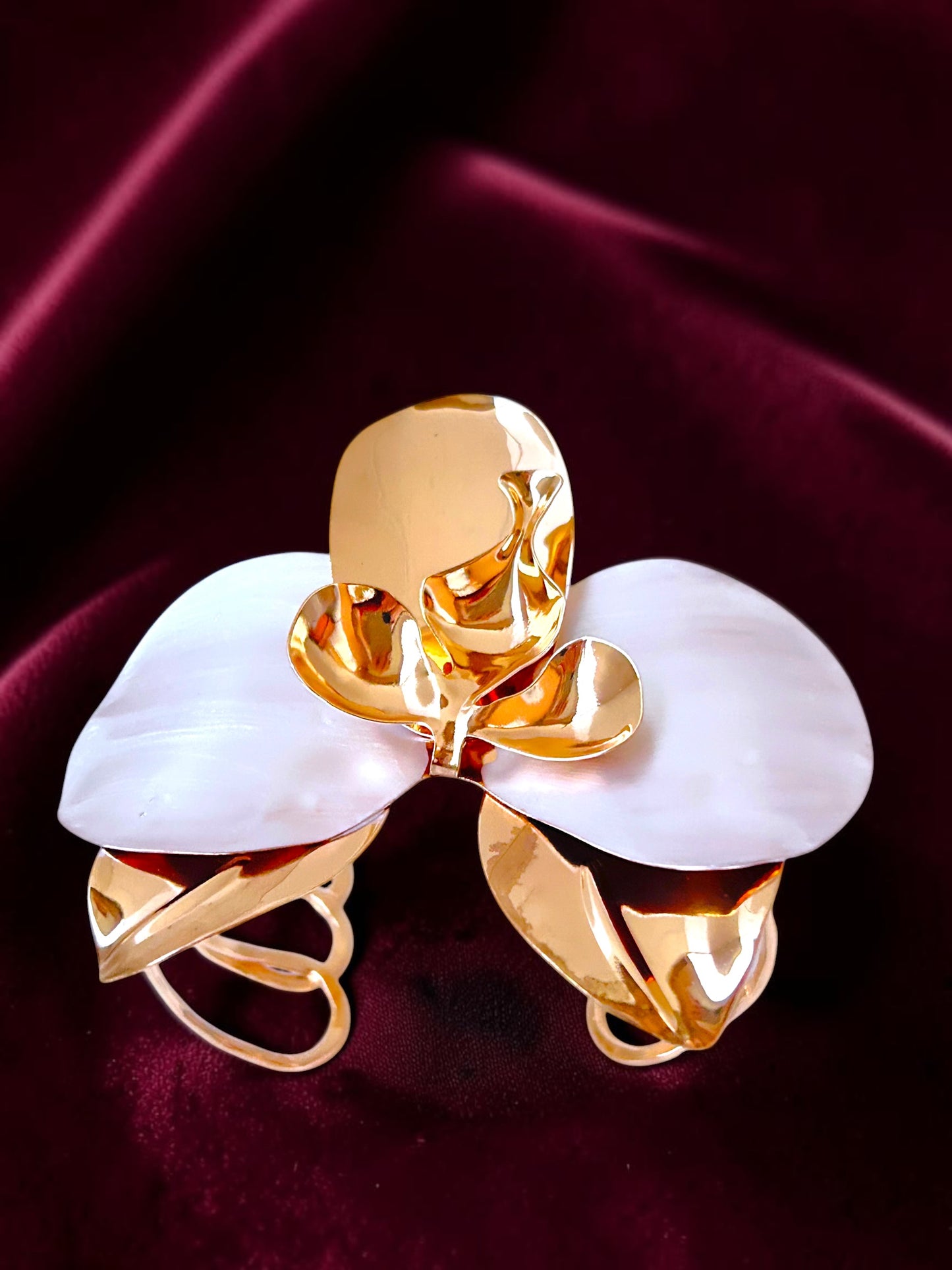 Leaf of Luxury Bracelet
