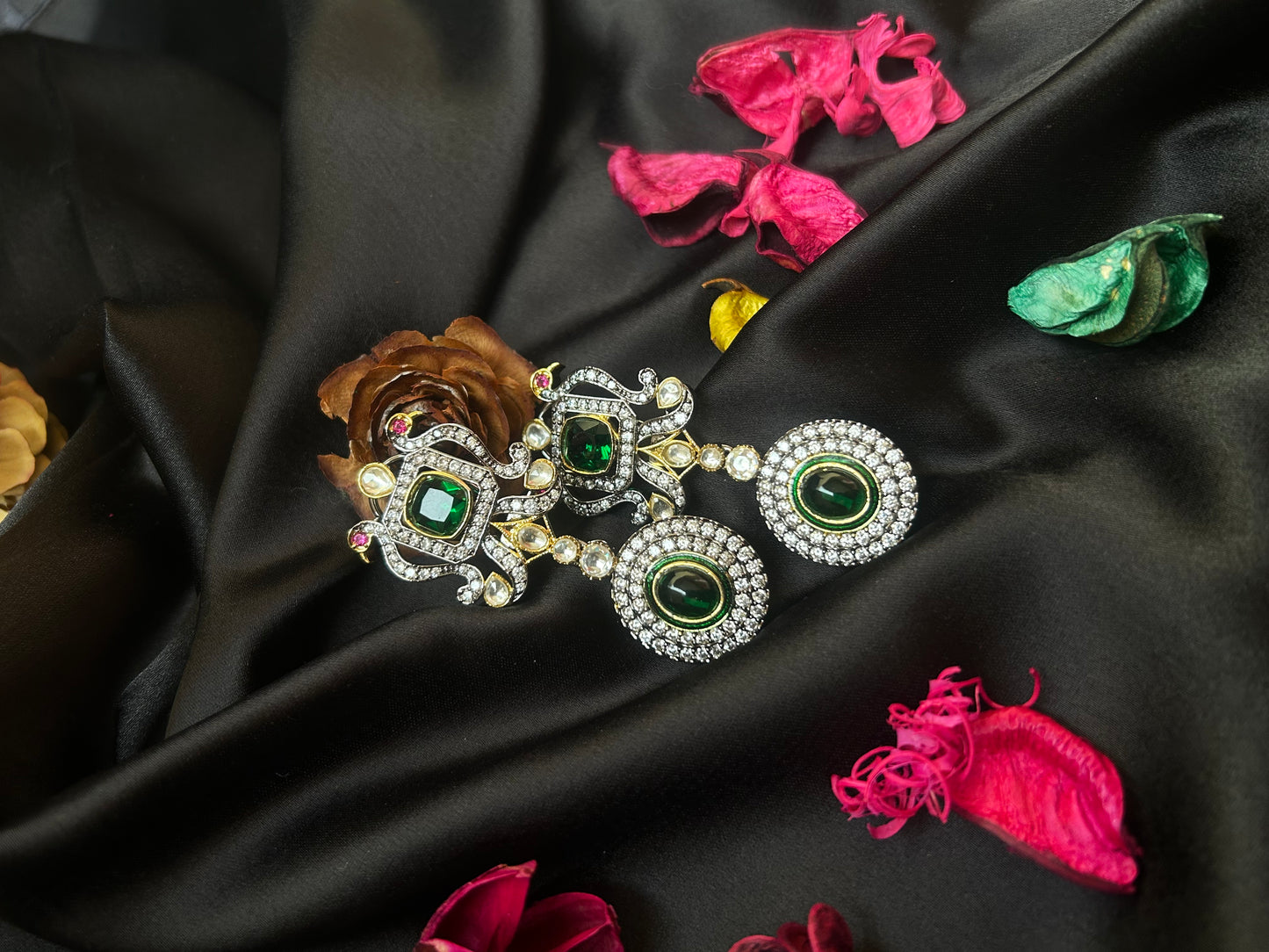 Jasika emerald necklace