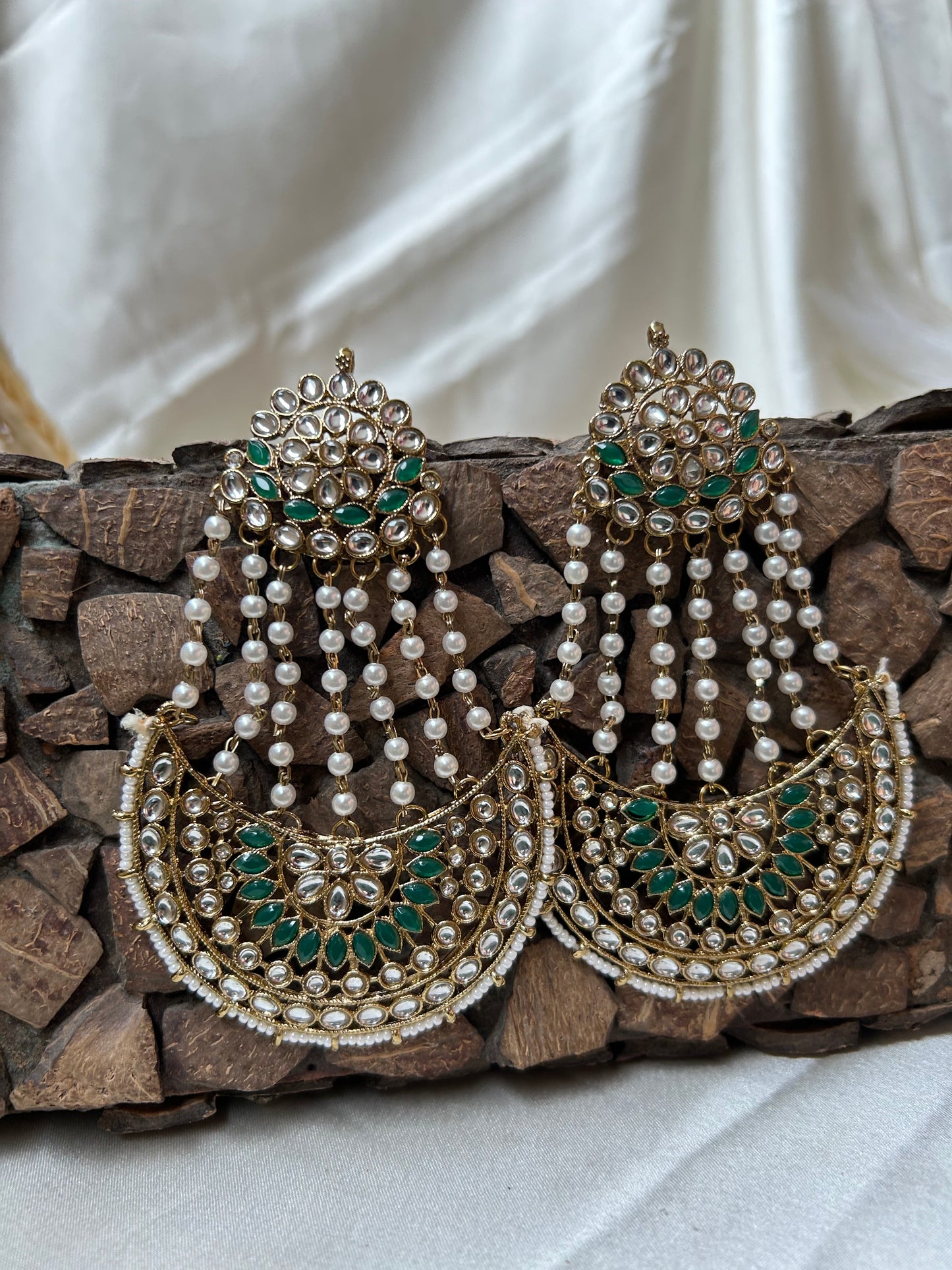 Keshavi Green Chandbali
