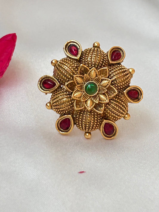 Twisha floral Ring