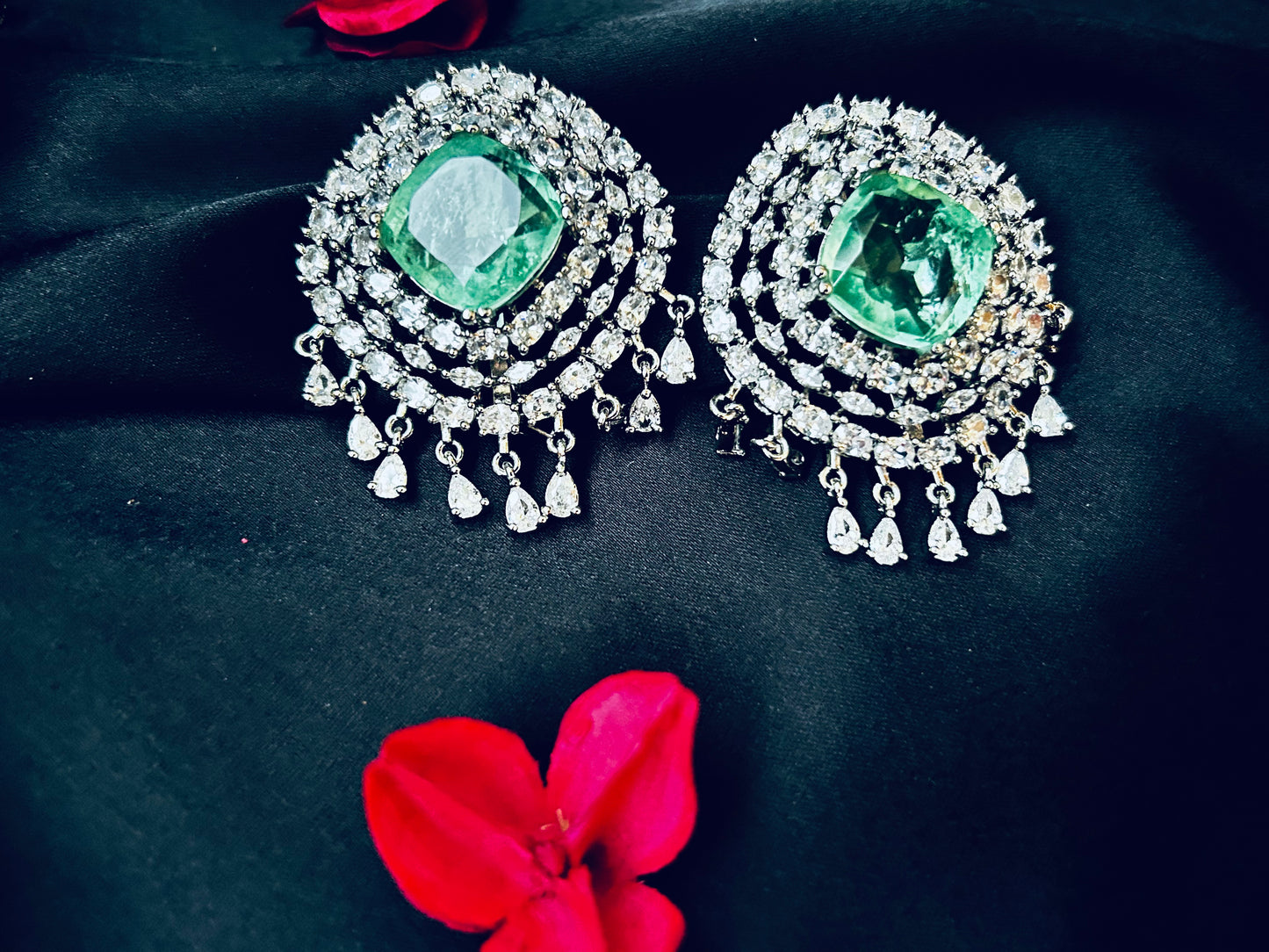 alia necklace set