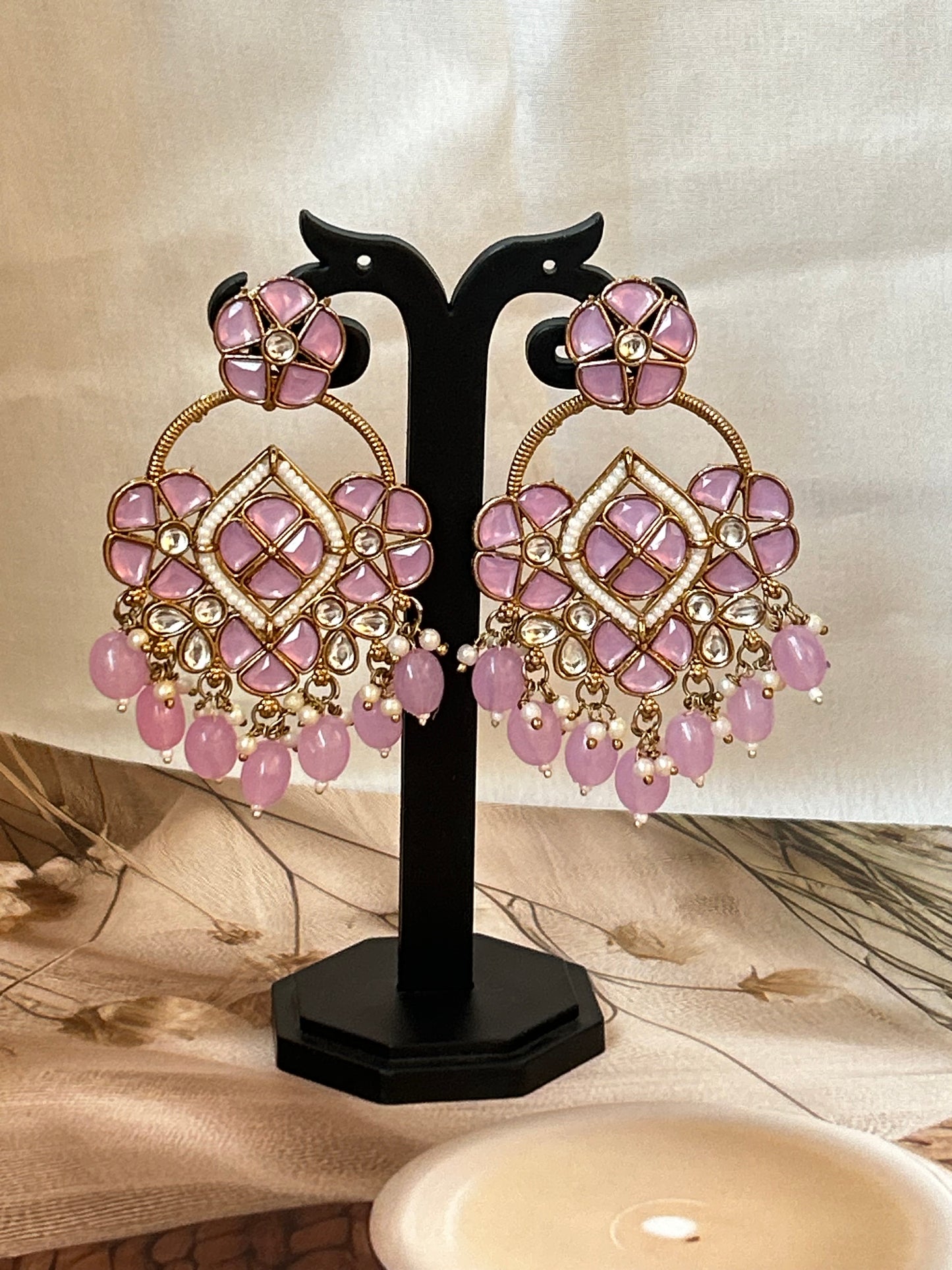 Sitara purple chandbalis