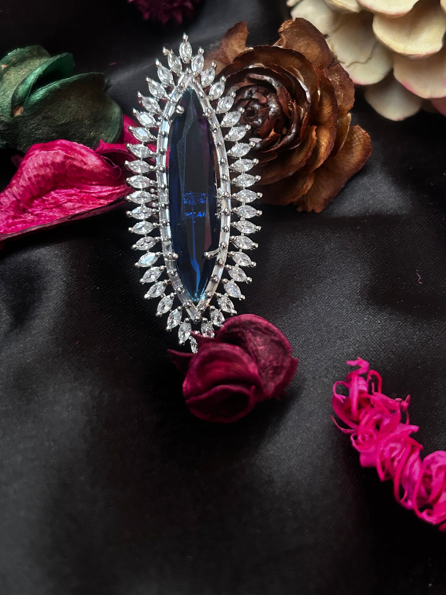 Kanika navy ring