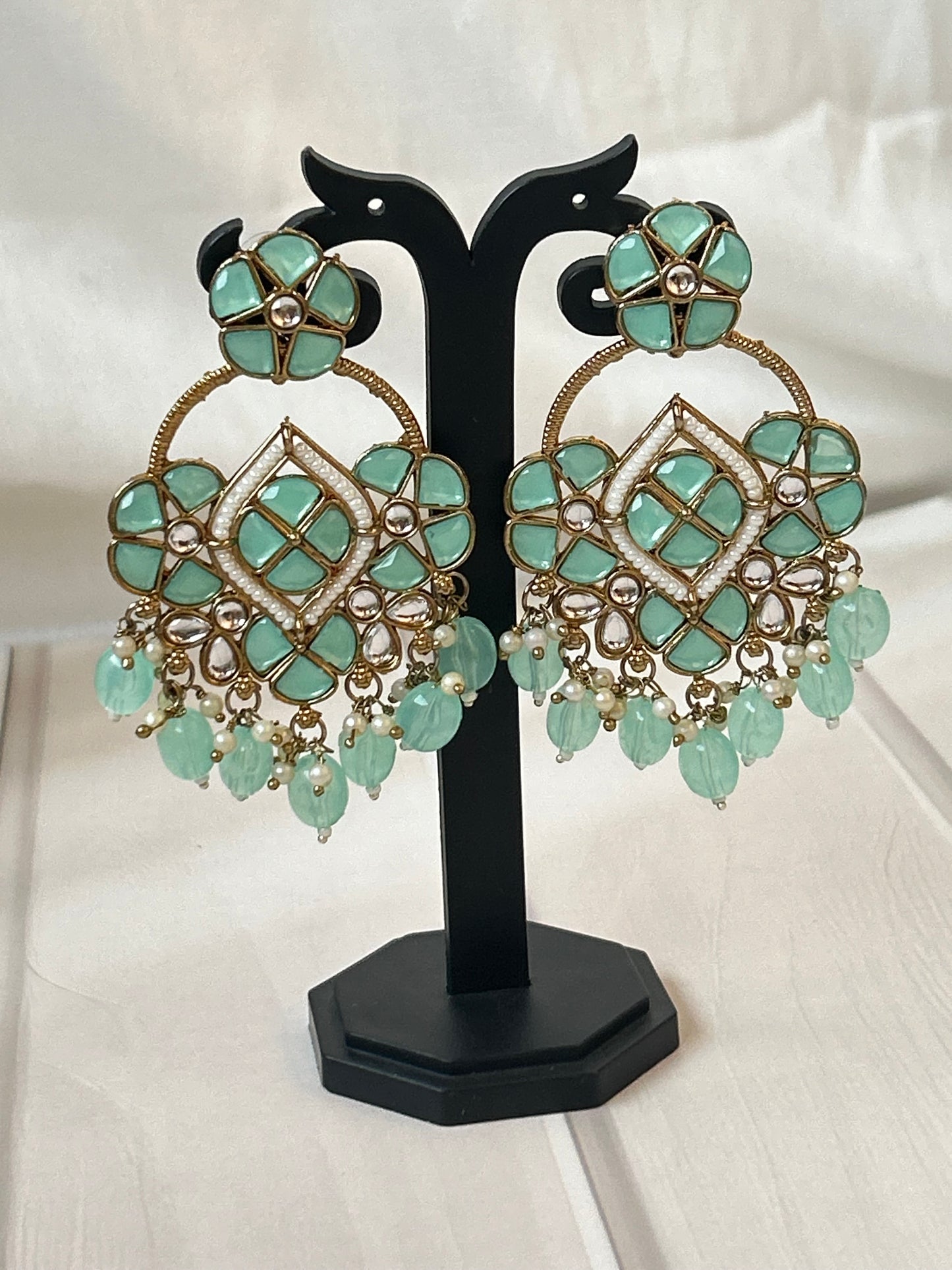 Sitara Aqua chandbalis