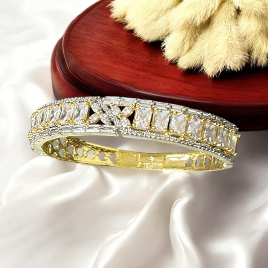 Jazz Golden  Bracelet