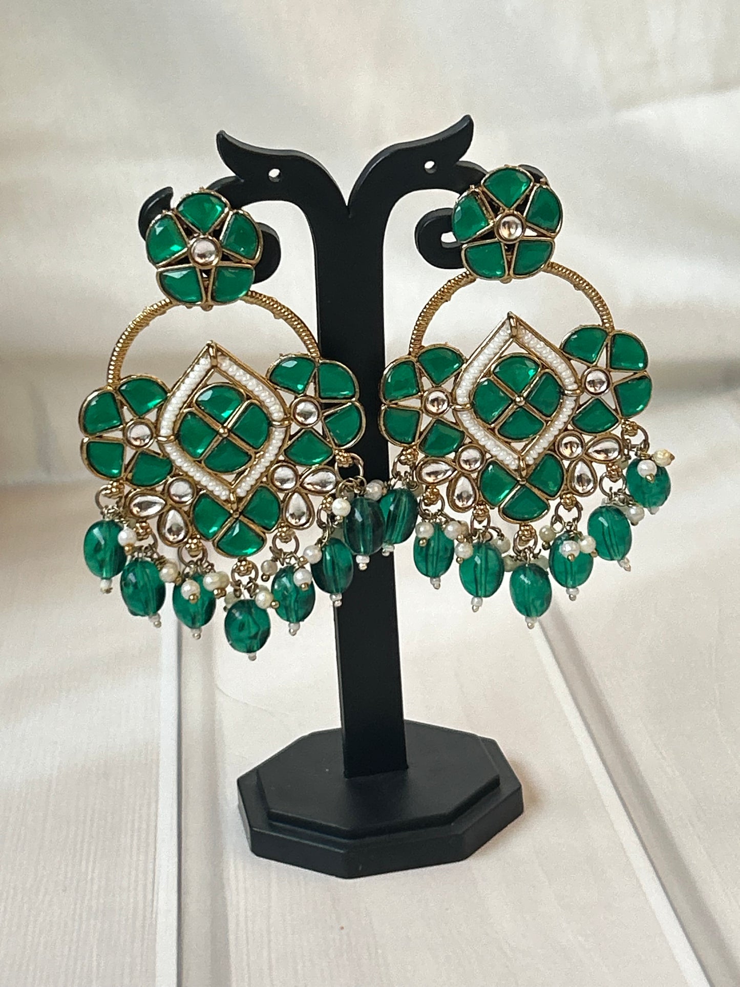 Sitara Emerald Green chandbalis