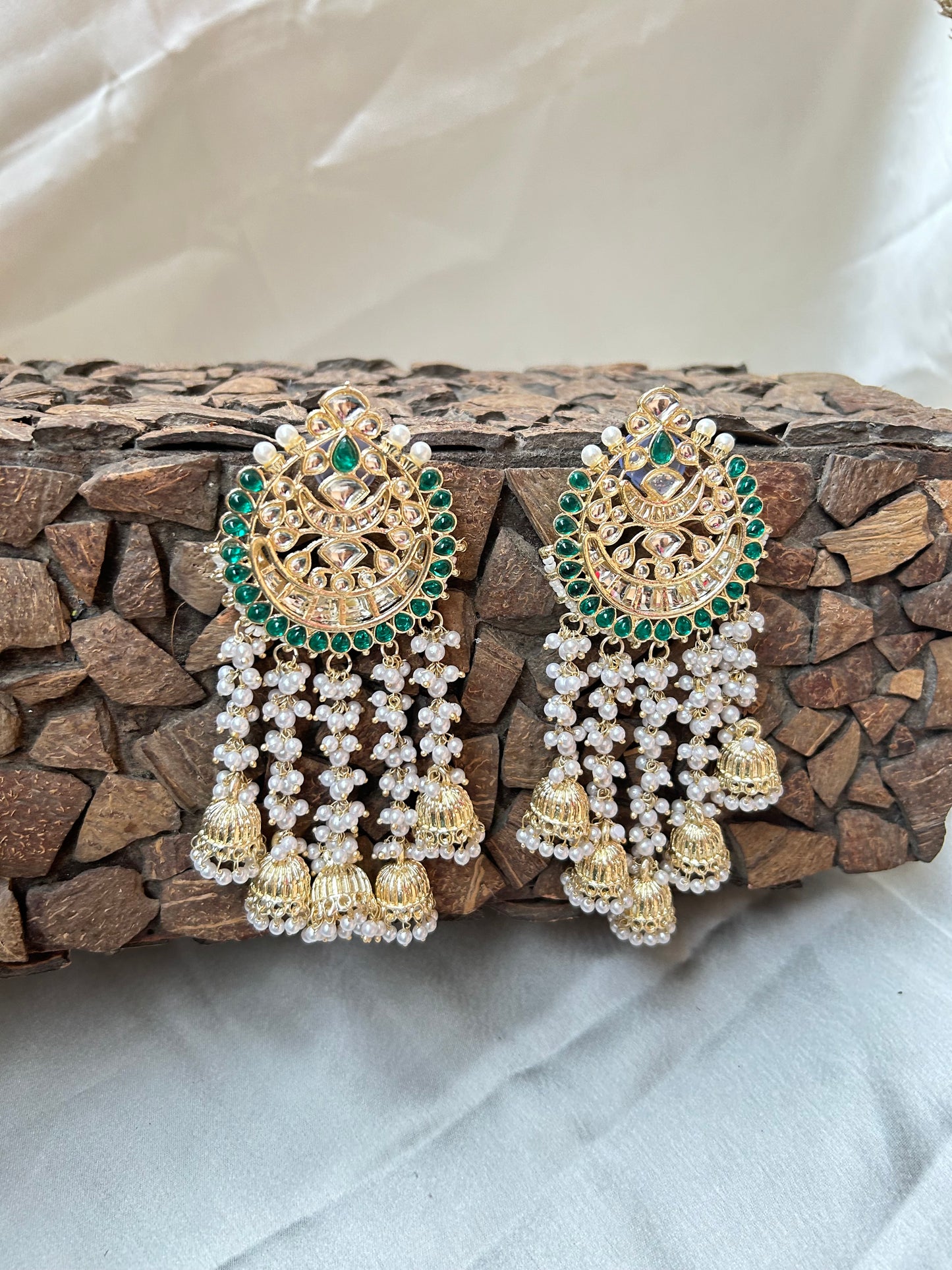 Shanvi Green Chandbali