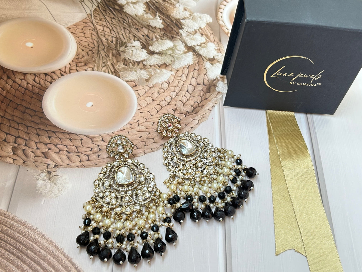 Bhavya Black Chandbali
