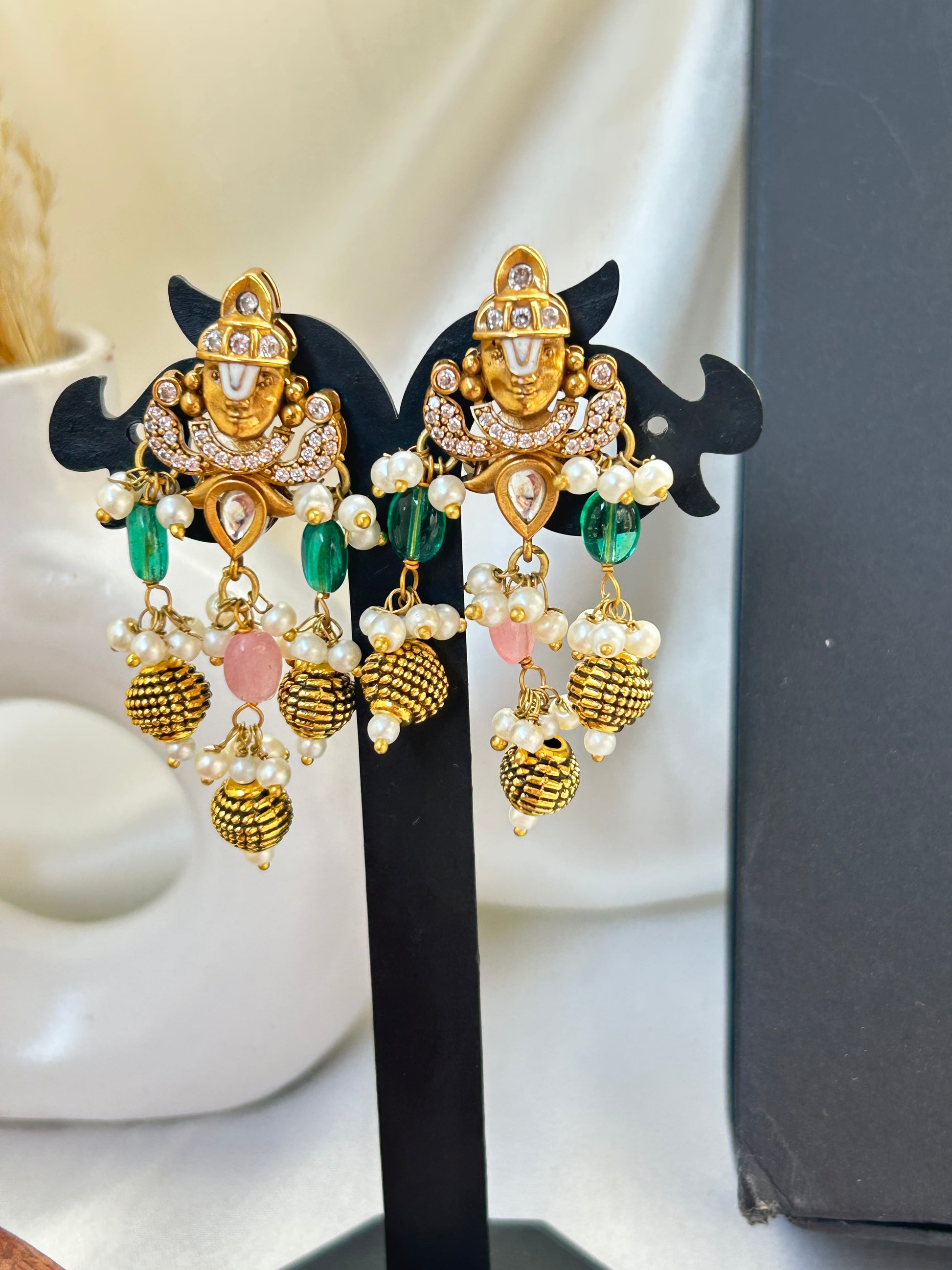 Keshavi Temple Necklace Set – Gold-plated Kundan jewelry with Goddess Lakshmi pendant, pearls, and green-pink beads"