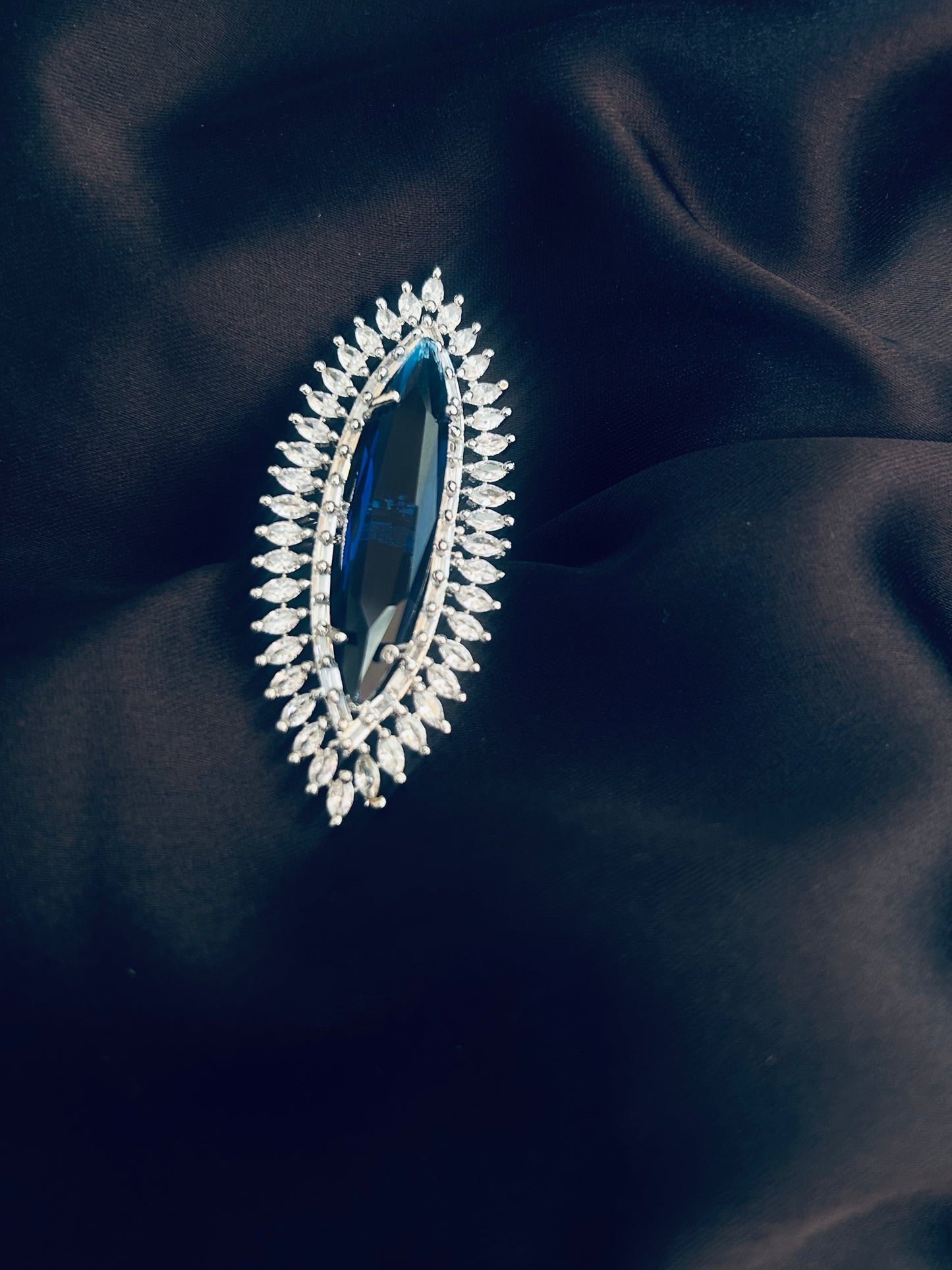 Kanika navy ring