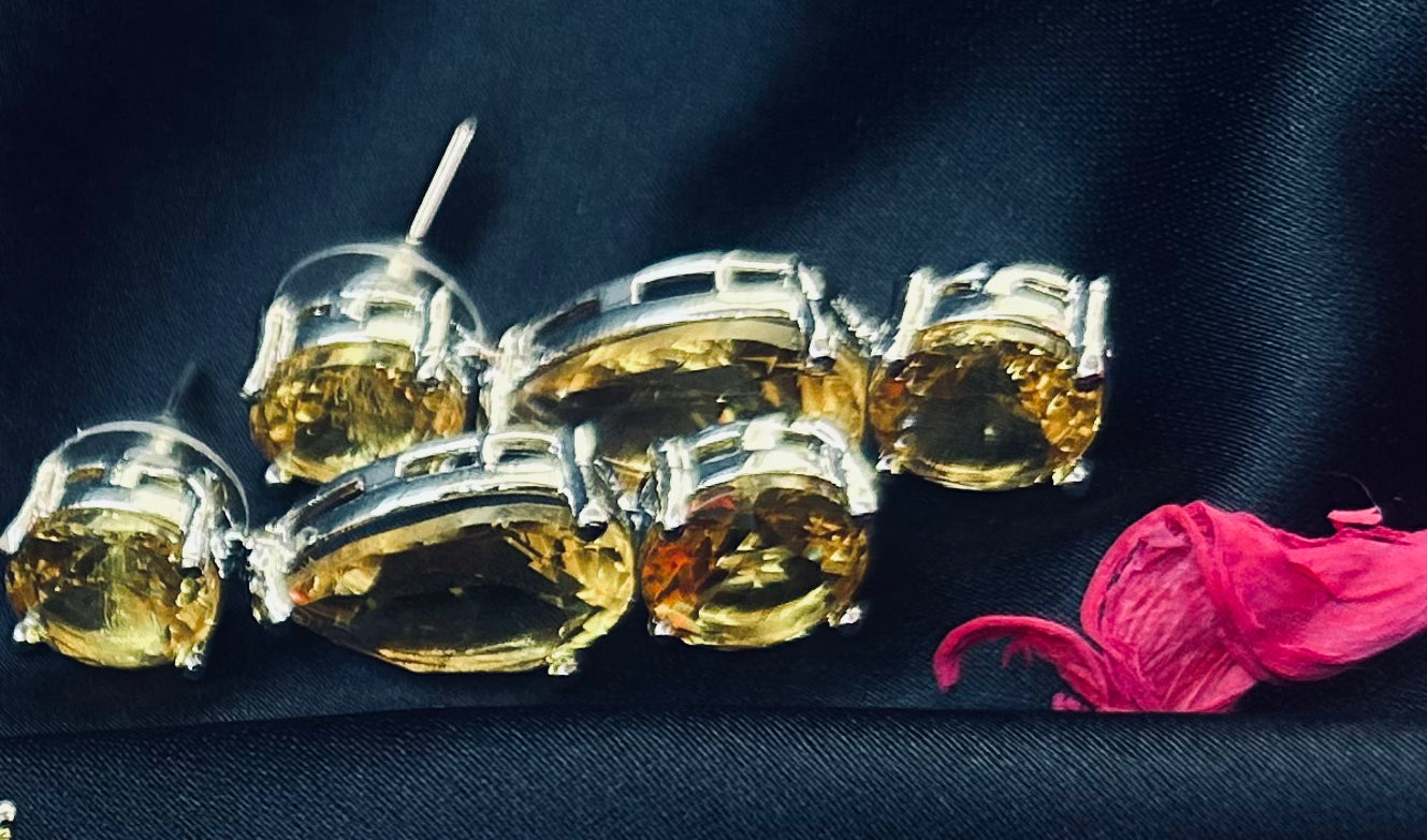 Yoshika yellow necklace