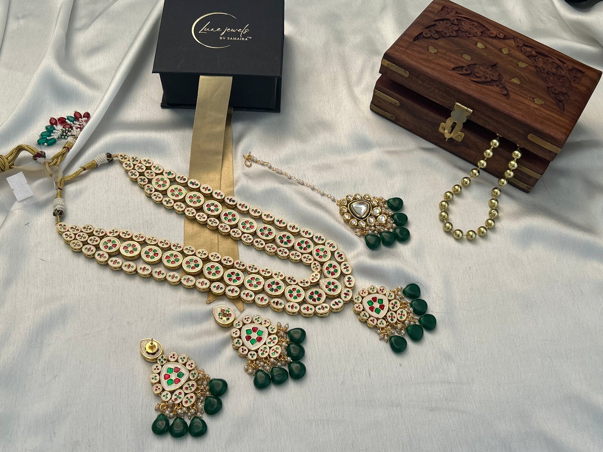 emerald green kundan necklaceset