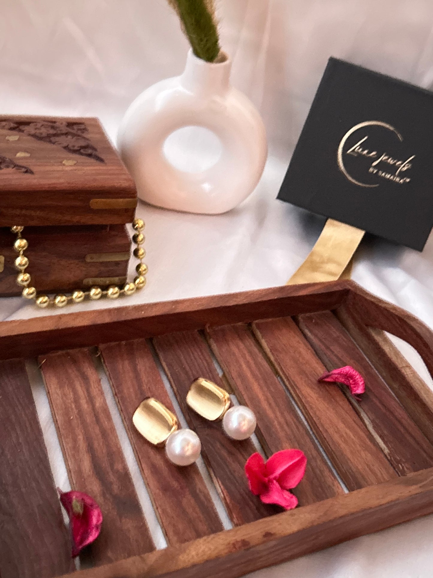 Pearl Frost Studs