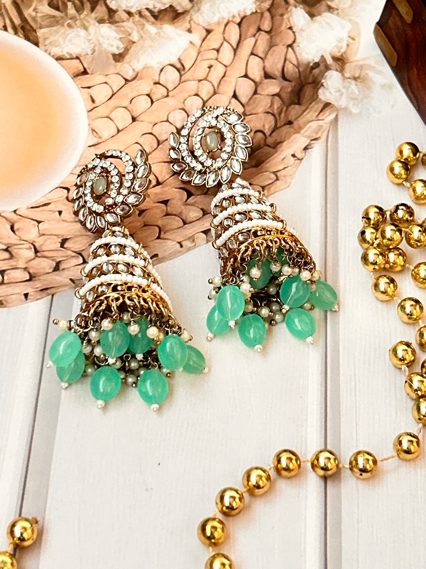 Zareen Aqua Jhumka