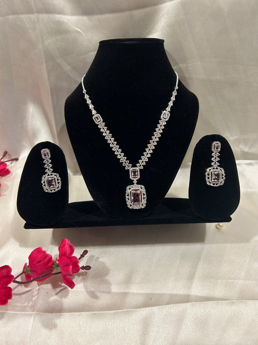 Layla pink necklace