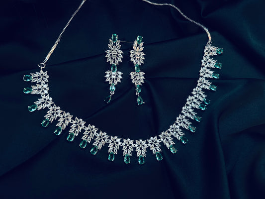 Maisha green choker