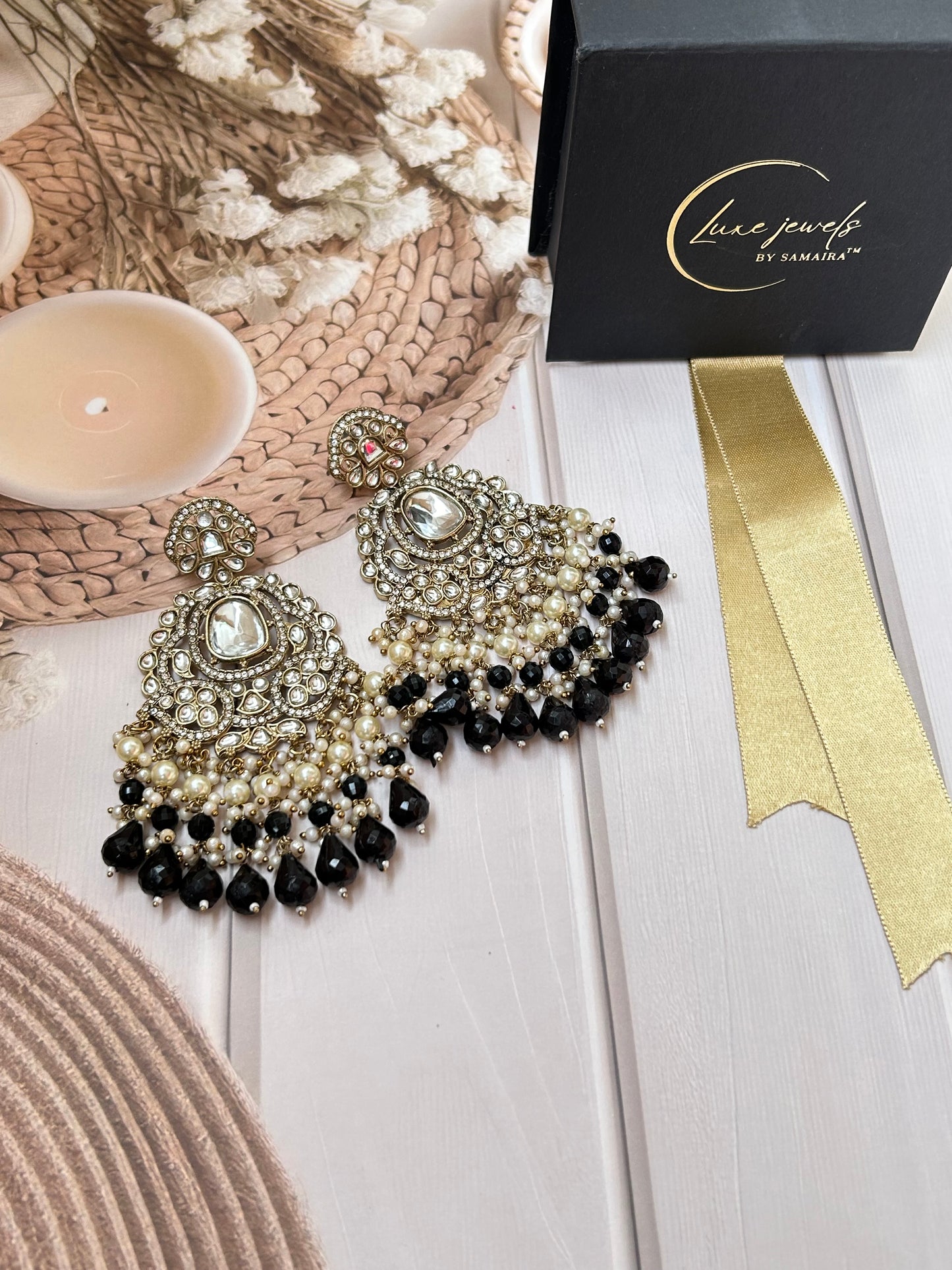 Bhavya Black Chandbali