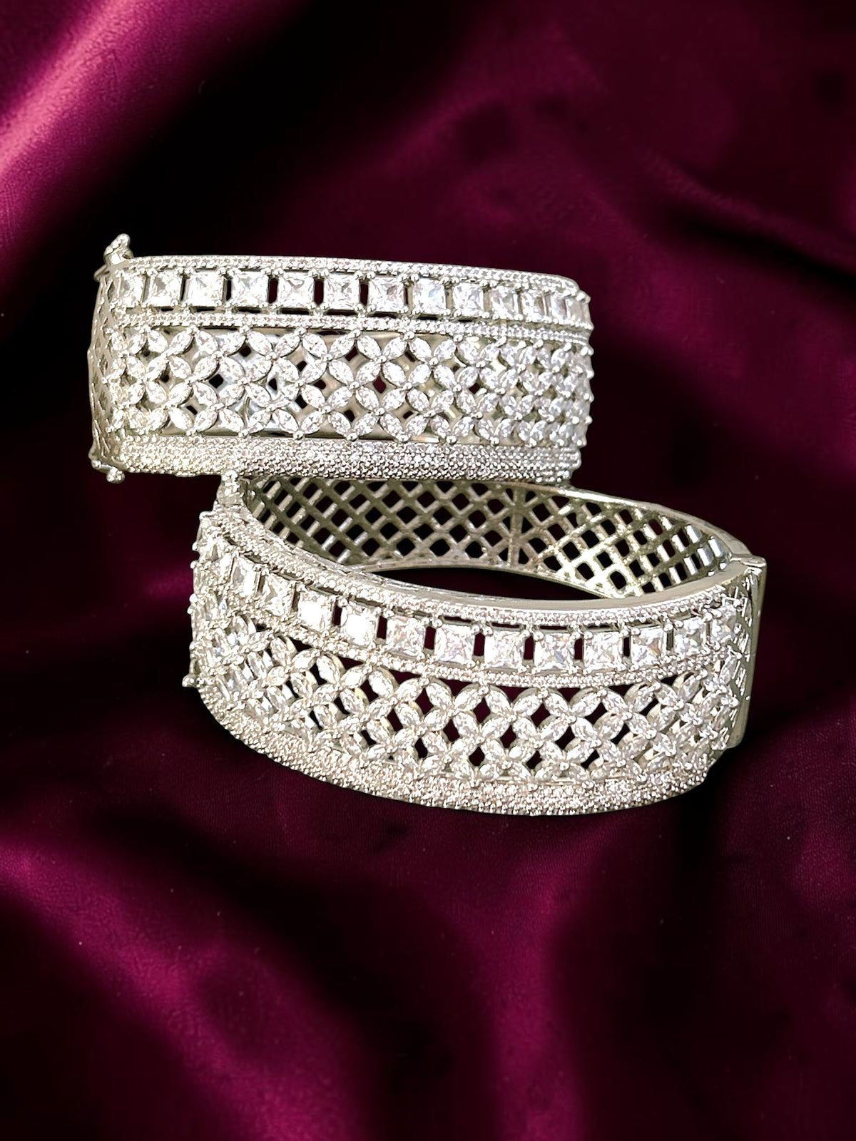 Aashmi Silver Kada
