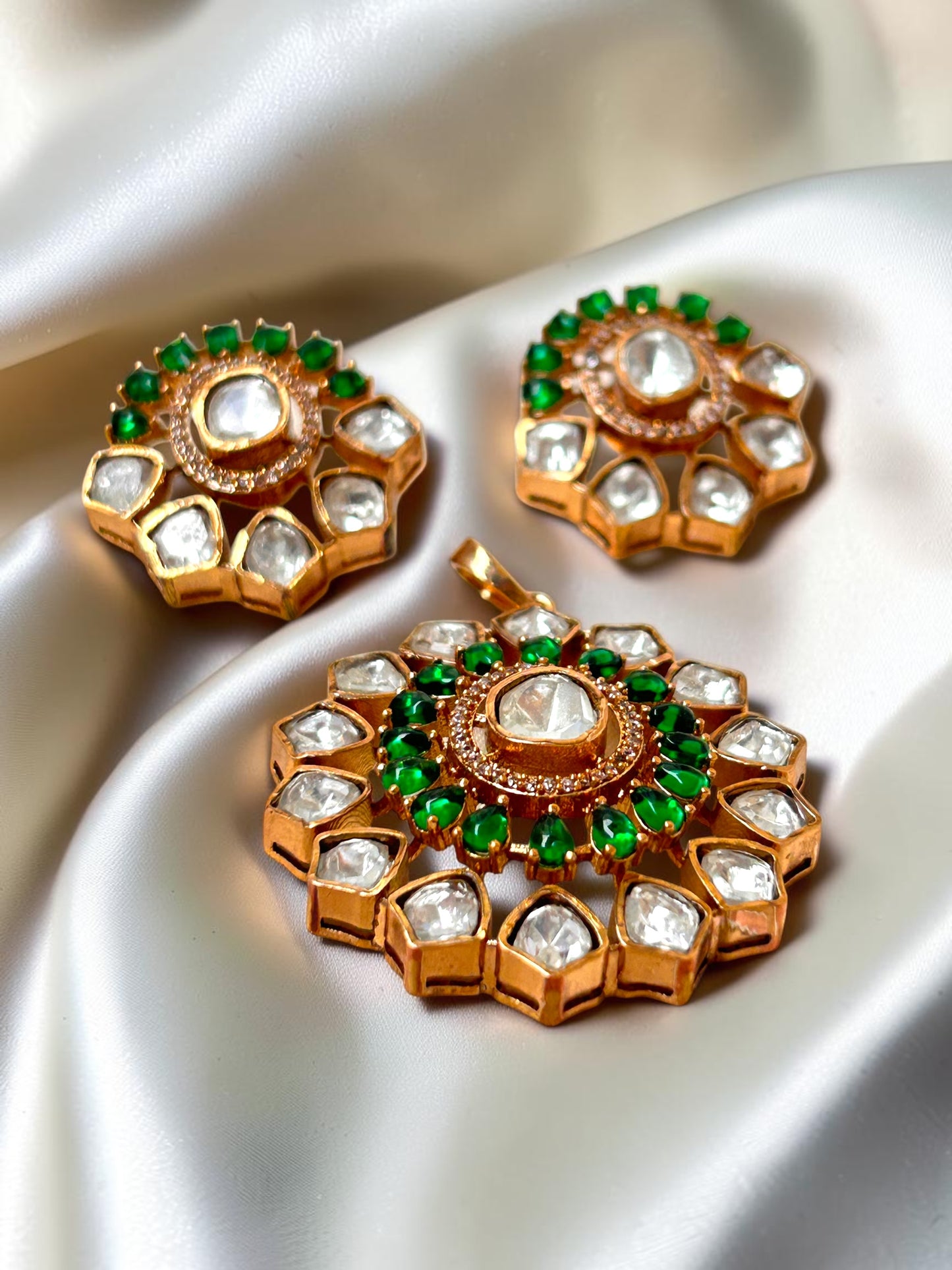 Panash Pendant Set