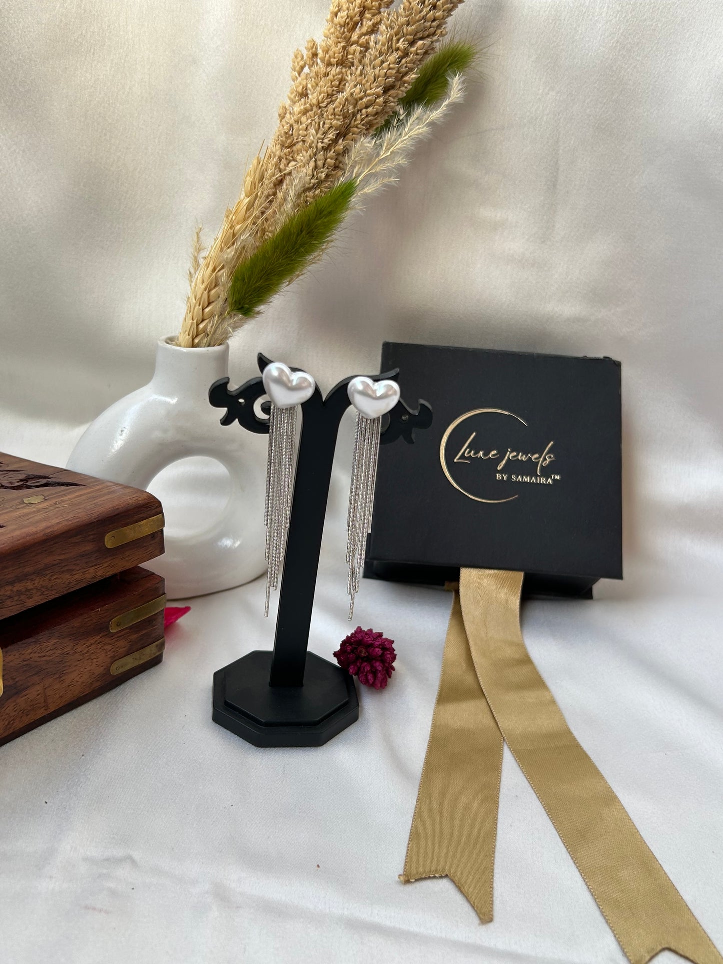 kanal silver pearl earrings