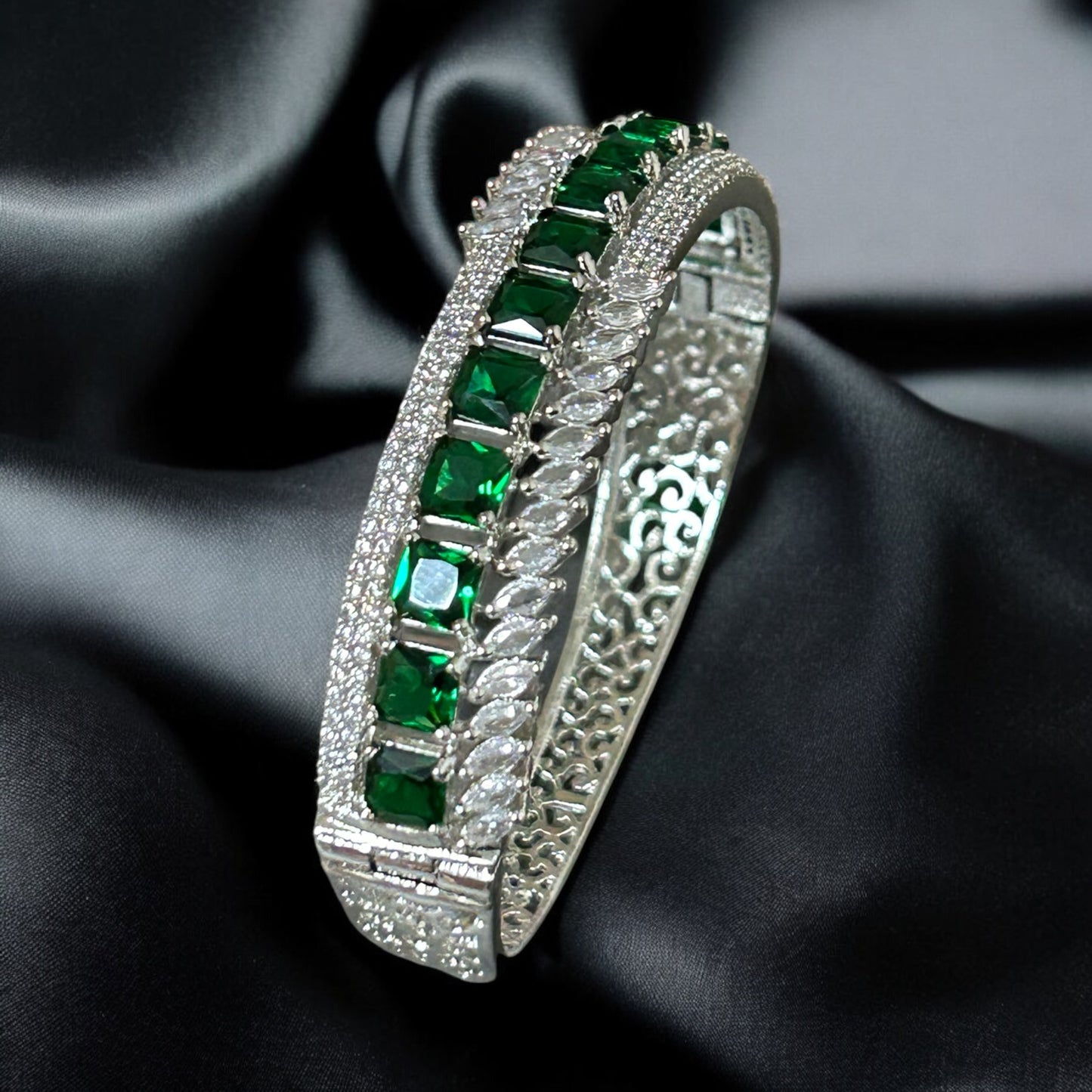 Diana Emerald  Bracelet