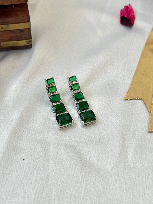 Luxurious emerald-green long earrings with American diamonds
