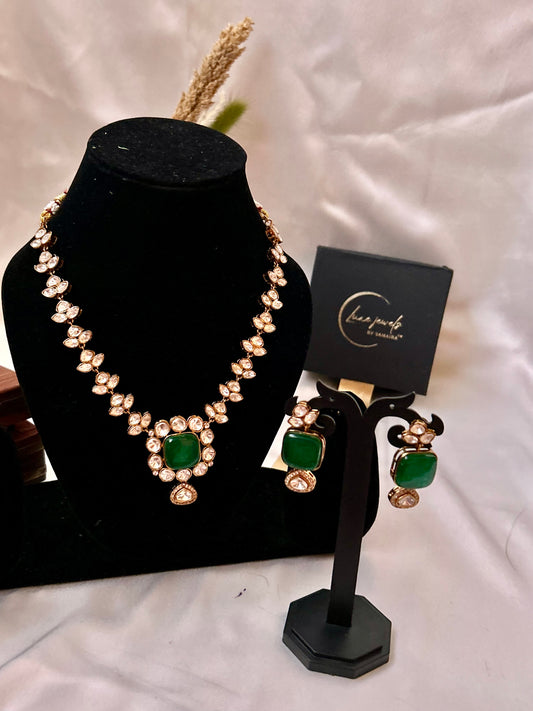 Emerald green  kundan necklaceset