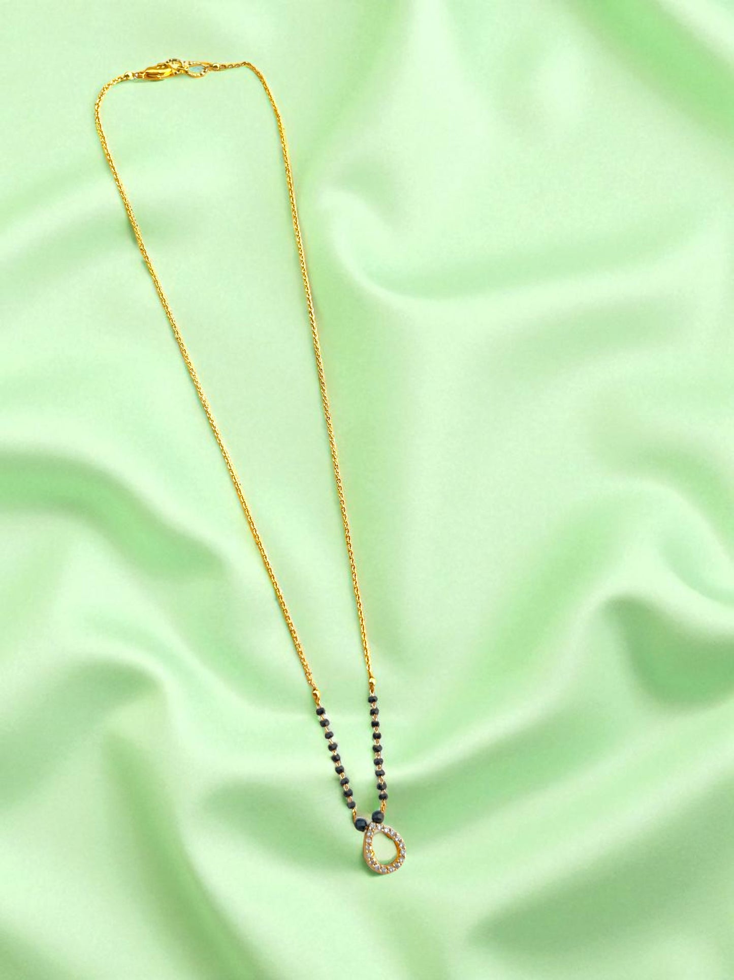 Pavitra Love mangalsutra