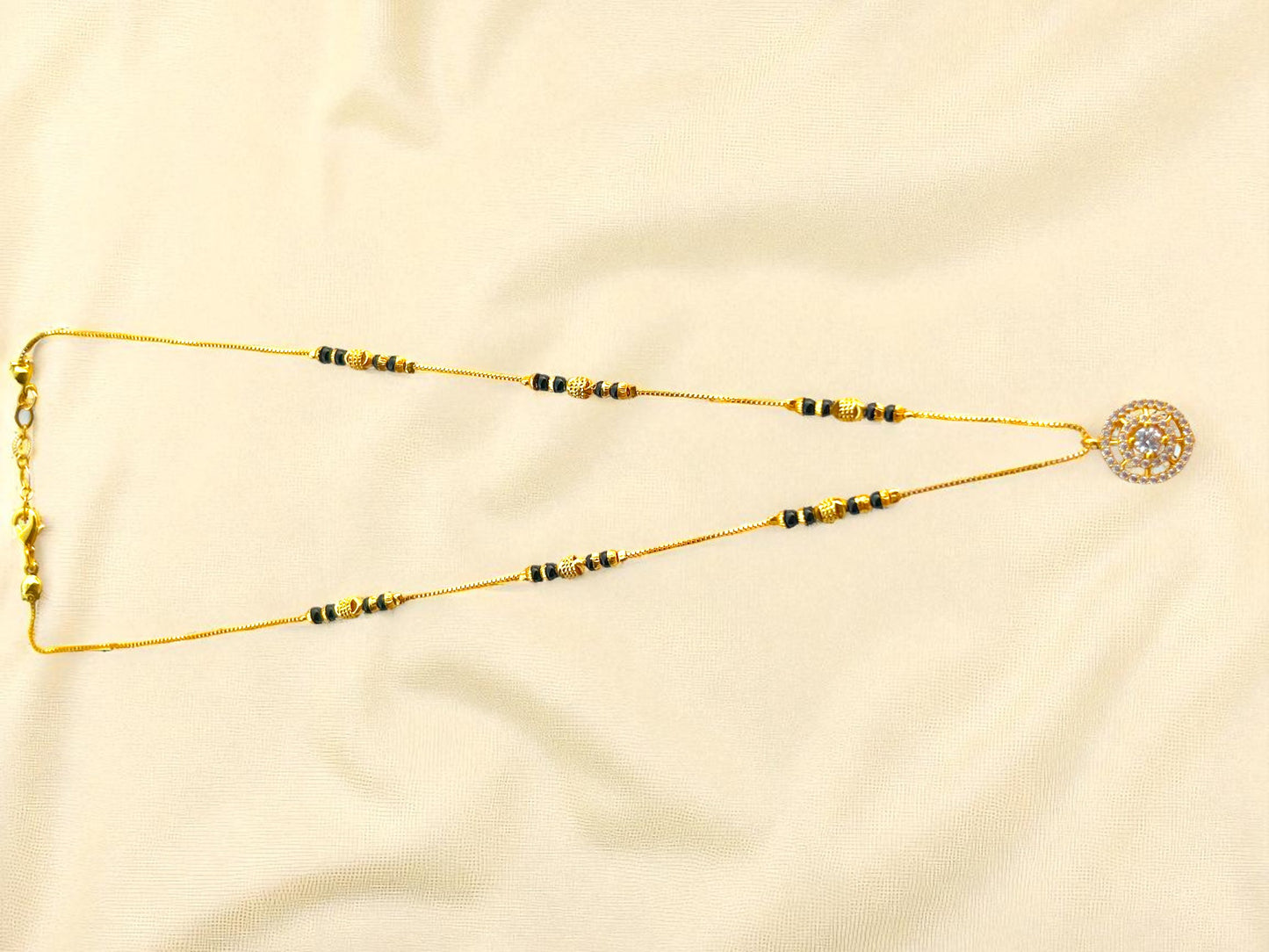 Moonbeam Sparkle mangalsutra