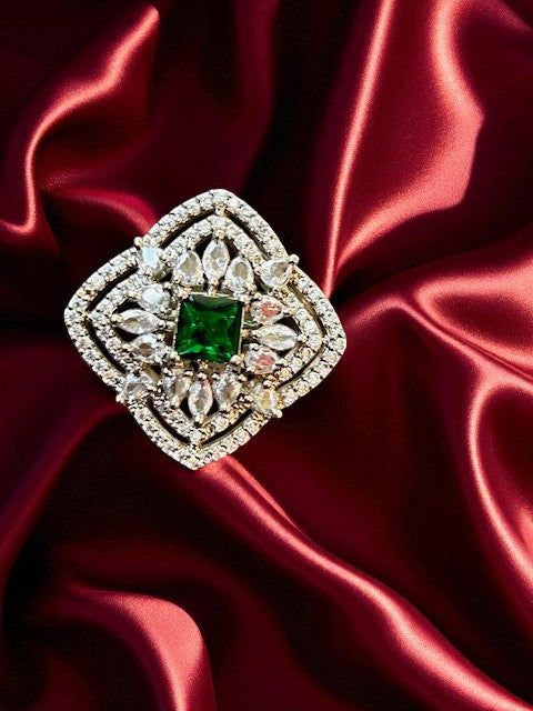 Emerald Green Phool Ring