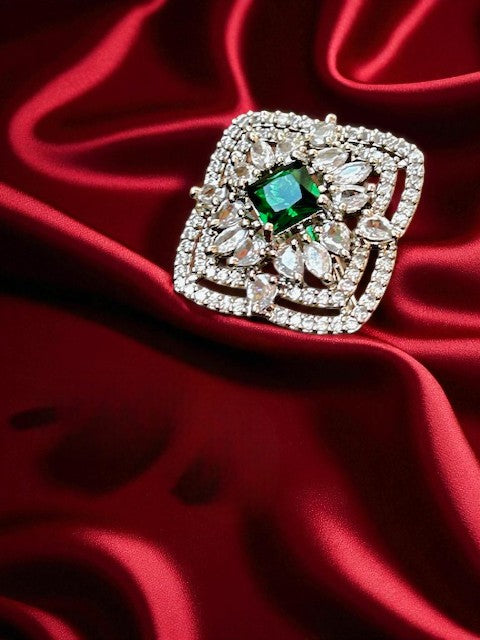 Emerald Green Phool Ring
