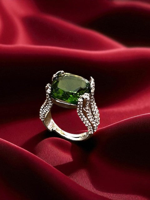 Noor Emerald Green Ring
