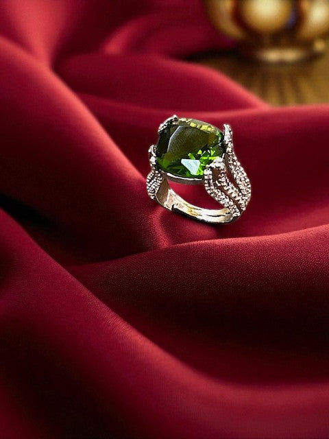 Noor Olive Green Ring