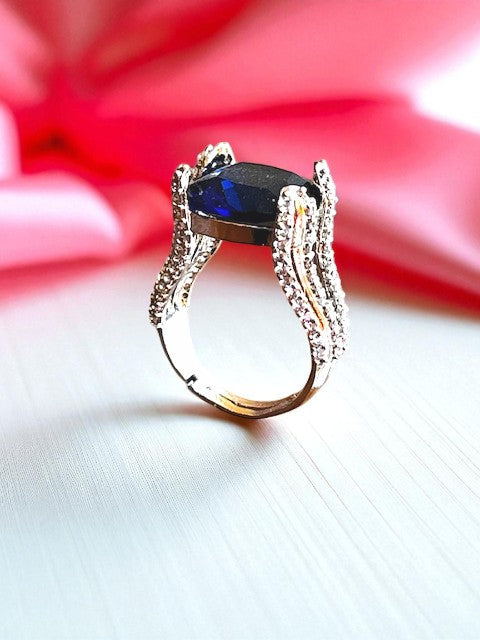 Noor Sapphire Blue Ring