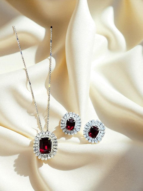 Scarlett Ice Queen pendent Set