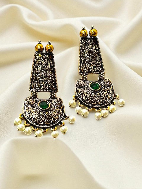 Heritage Lush Emerald Earrings