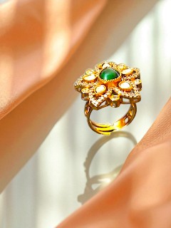 Diya Emerald Green Ring
