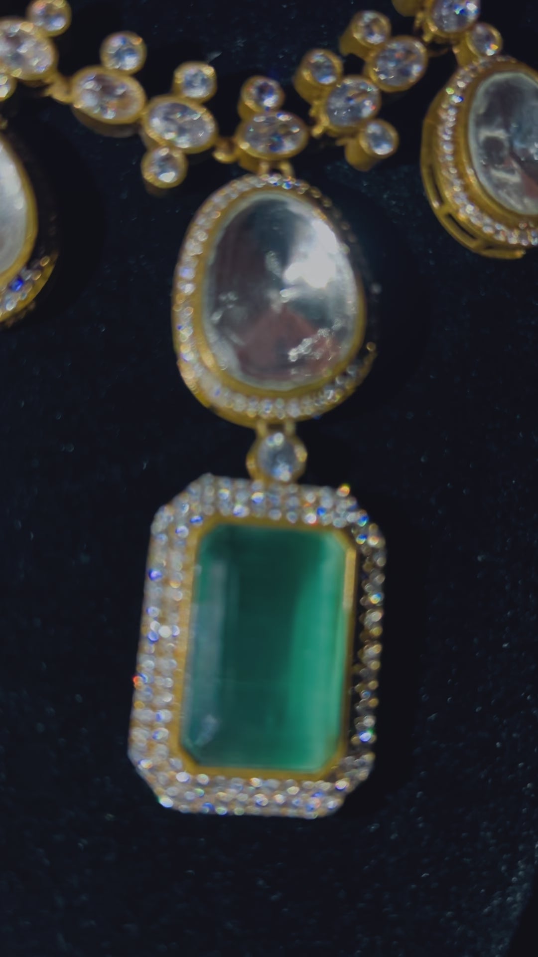 parineeti wedding necklace set